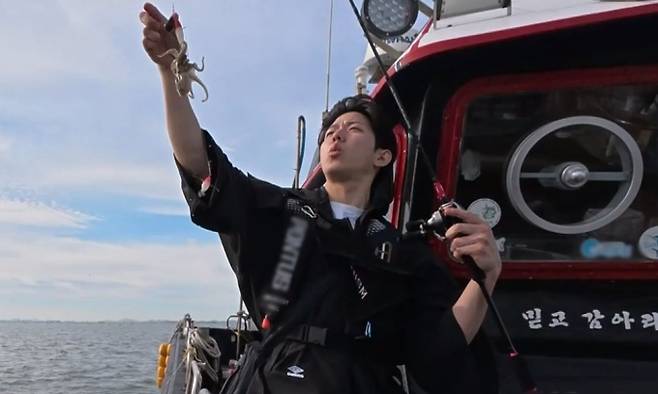 '나 혼자 산다'(나혼산) 데이식스 도운, 드럼 스틱 대신 낚싯대, '도태공'의 서해 주꾸미 대첩