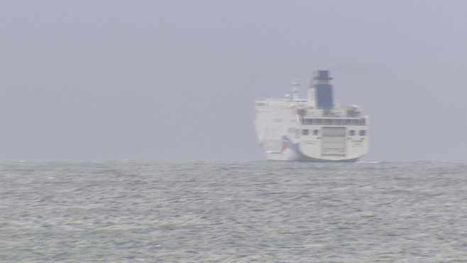 강풍과 풍랑 속에 운항 차질을 빚은 제주 항로 여객선.