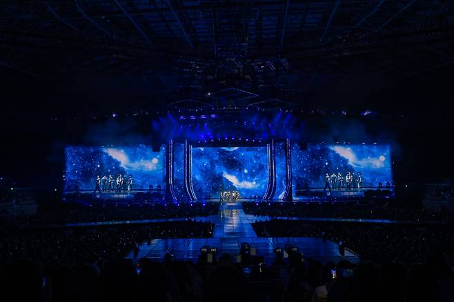 2025 제로베이스원 월드 투어 ‘히어 앤드 나우’ 인 서울 전경. 웨이크원 제공