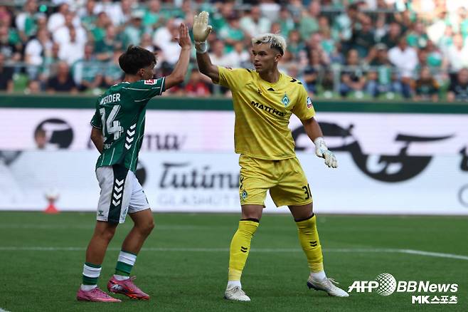 일본 축구계가 미오의 선택을 주시하고 있다. 사진=AFPBBNews=News1