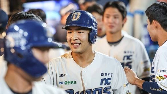 NC 김휘집은 4일 창원에서 SSG를 상대로 2회 말 3점 홈런을 쏘아 올렸다. (사진=NC)