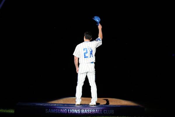 은퇴식에서 팬들에게 인사하는 오승환. ⓒ삼성 라이온즈