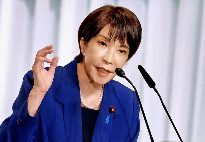 자민당 신임 총재로 선출된 다카이치 사나에 전 일본 경제안보상. /AFP 연합뉴스