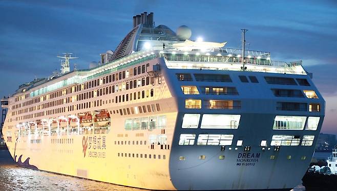 지난달 29일 인천항에 입항한 중국 크루즈선 드림호. (인천항만공사 제공)