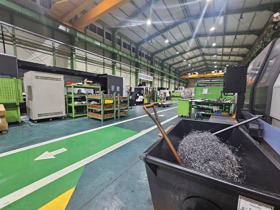 경남 창원의 원전 기자재업체 영진테크윈은 탈원전 당시 일감이 끊긴 이후 최근에서야 공장 가동을 시작했다. 신수민 기자