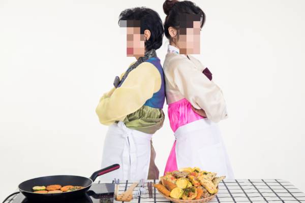 추석에 제주도 여행 간다는 며느리 때문에 속상하다는 시어머니 사연에 누리꾼들이 다양한 의견을 전했다. 사진은 기사의 이해를 돕기 위한 자료 사진. /사진=클립아트코리아