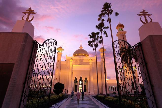 브루나이 오마르 알리 사이푸딘 모스크