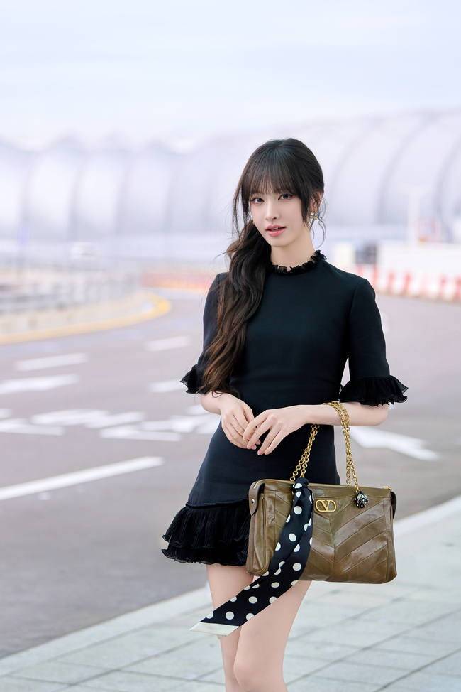 발렌티노 코리아 제공