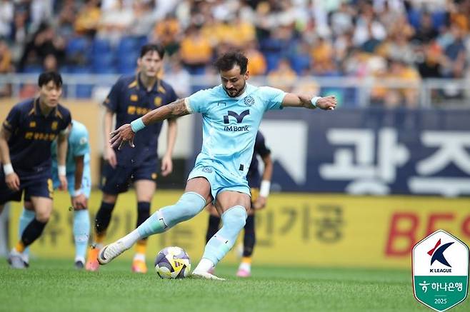 [서울=뉴시스] 프로축구 K리그1 대구FC의 세징야. (사진=한국프로축구연맹 제공) *재판매 및 DB 금지