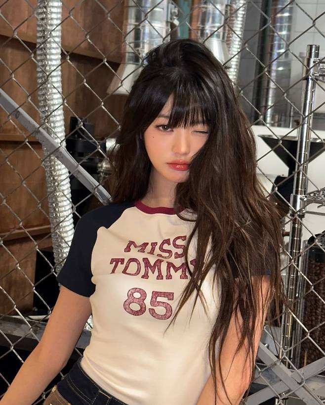 사진 = 장원영 인스타그램