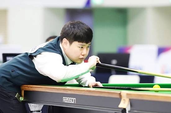 이대규(인천)가 3일 막을 내린 제106회 전국체육대회 당구종목 잉글리시빌리어드 결승에서 백민후(경북)를 꺾고 금메달을 획득했다. 이로써 이대규는 스누커에 이어 2관왕에 올랐다. (사진=대한당구연맹)