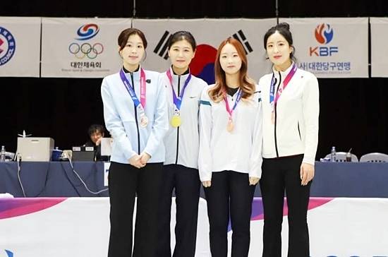 제106회 전국체육대회 당구종목 여자포켓10볼 입상자. (왼쪽부터) 은메달 서서아, 금메달 임윤미, 동메달 김혜림 한소예. (사진=대한당구연맹)