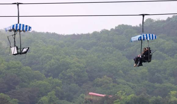 서울대공원 스카이리프트. [연합]
