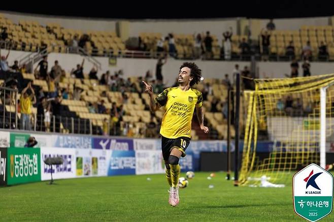 [서울=뉴시스]K리그2 전남 발디비아. (사진=한국프로축구연맹 제공)