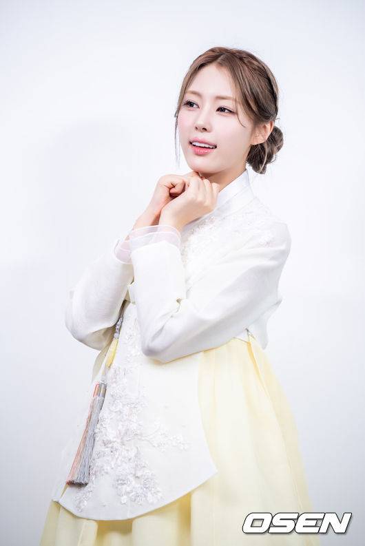 [OSEN=최규한 기자] 그룹 이프아이 원화연 한복 인터뷰. 2025.10.04 / dreamer@osen.co.kr