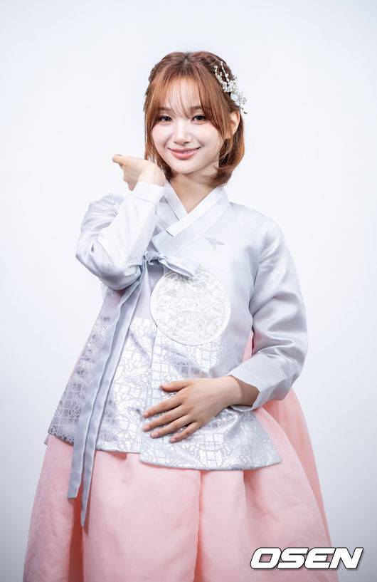[OSEN=최규한 기자] 그룹 이프아이 샤샤 한복 인터뷰. 2025.10.04 / dreamer@osen.co.kr
