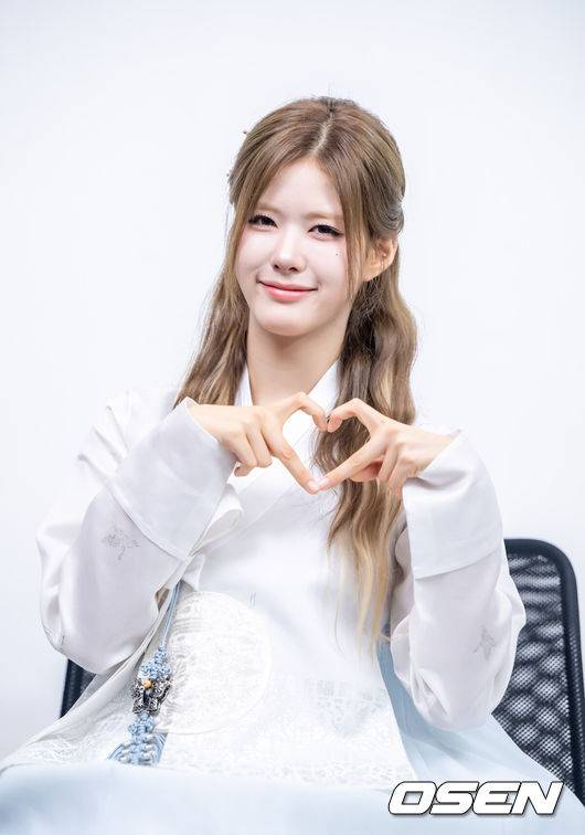[OSEN=최규한 기자] 그룹 이프아이 라희 한복 인터뷰. 2025.10.04 / dreamer@osen.co.kr