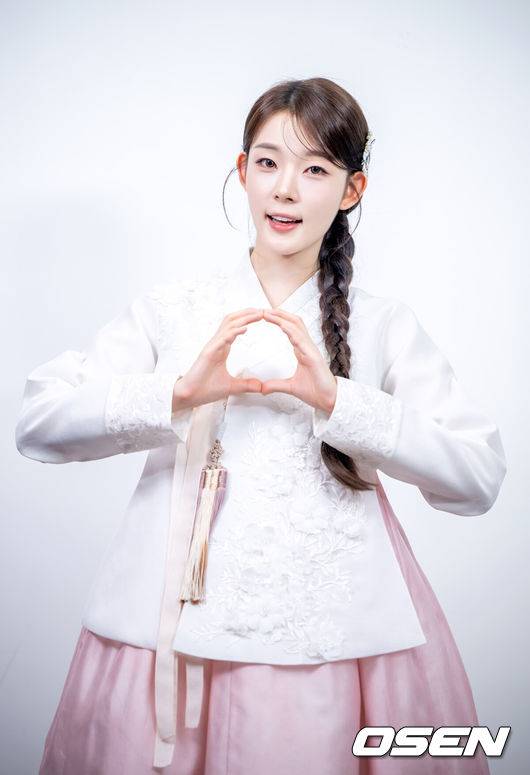 [OSEN=최규한 기자] 그룹 이프아이 카시아 한복 인터뷰. 2025.10.04 / dreamer@osen.co.kr