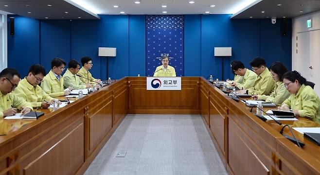 외교부, ‘美조지아주 한국인 무더기 구금’에 긴급대책회의 - 조현 외교부 장관이 6일 서울 종로구 외교부에서 열린 재외국민보호대책본부 본부-공관 합동 대책회의에서 모두발언을 하고 있다. 2025.9.6/뉴스1