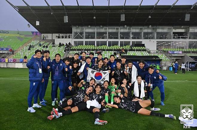 ▲ 한국은 1승 1무 1패, 승점 4(3득점 3실점)로 파라과이와 승점 타이를 이뤘으나 다득점서 한 골 밀려 3위를 기록했다. 한국은 현재 각 조 3위국 중 상위권 진입 가능성을 남겨둔 상태다. 득실차가 0이란 점에서 희망을 품을 만하지만 남은 조 경기 결과에 따라 희비가 갈린다. ⓒ대한축구협회