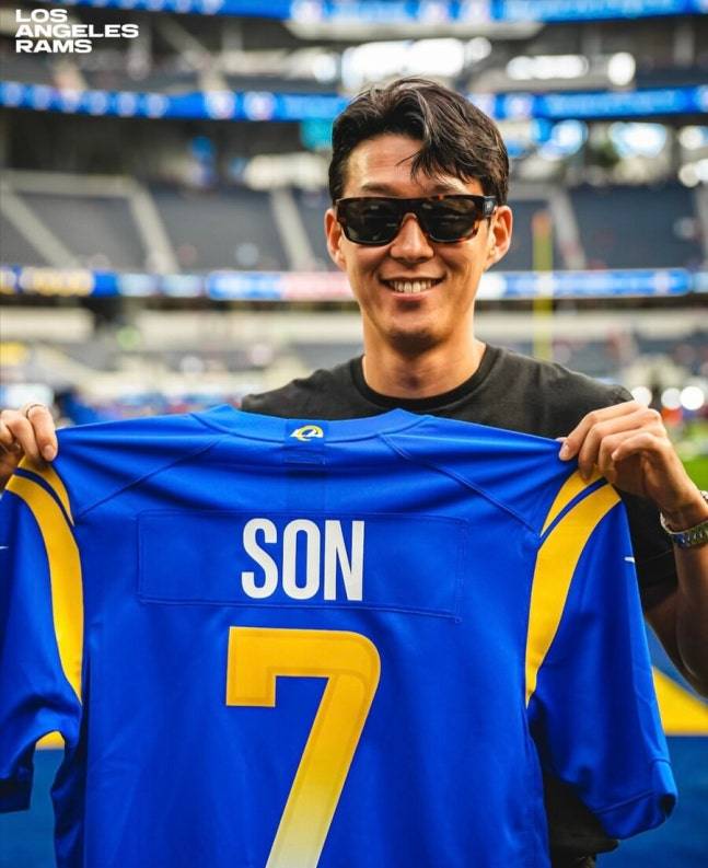 ▲ 부앙가는 시즌 23골로 메시를 한 골 차로 추격하고 있다. 만약 득점왕 경쟁에서 부앙가가 메시를 넘어선다면, 그 배후에는 손흥민이라는 이름이 반드시 남게 될 것이다. 손흥민은 상을 놓쳤지만, MLS 9월의 진짜 주인공은 여전히 그였다. ⓒ LA램스