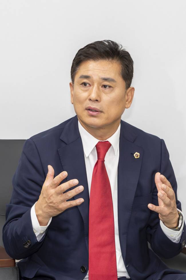 ▲ 김대일 경북도의회 예결특위 위원장.