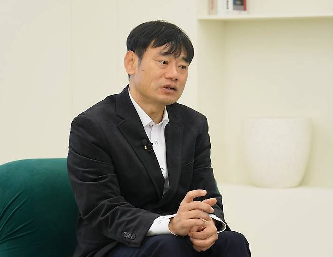 한동대학교 ICT창업학부 김학주 교수가 머니 명강에서 '양자컴퓨터'에 관해 강연하고 있다. /머니 명강