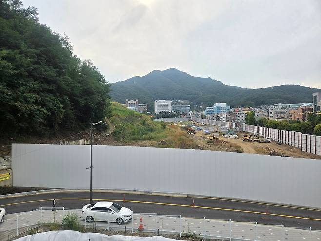 지난 2일 오후 안양 만안구 안양동 안양자이헤리티온 공사현장. /방재혁 기자