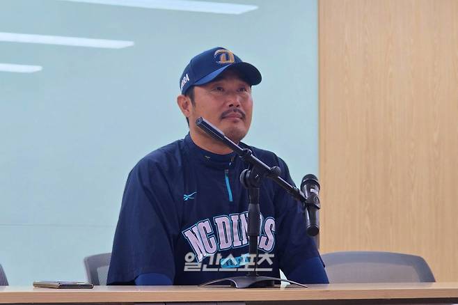 6일 경기 전 만난 NC 이호준 감독. 대구=윤승재 기자