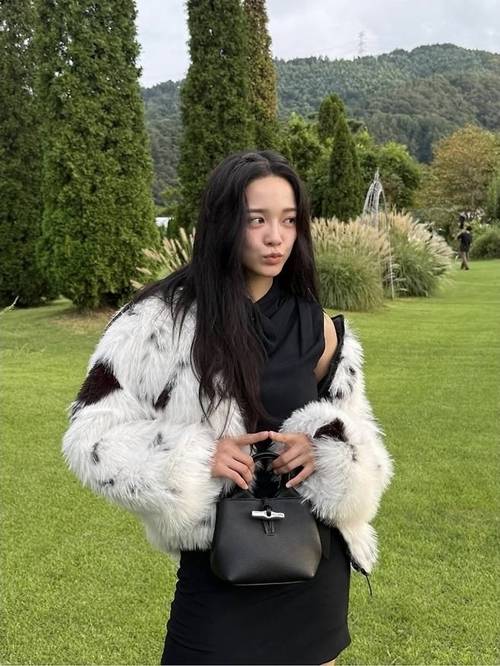 사진=김세정 SNS