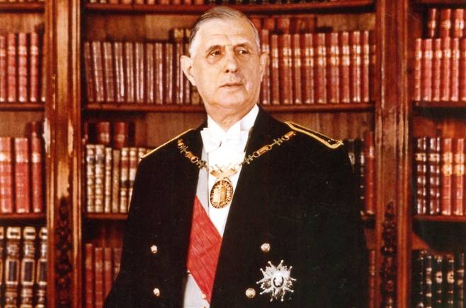 샤를 드골 전 프랑스 제5공화국 대통령(1959∼1969년 재임). 2차대전 당시 나치 독일에 저항하는 레지스탕스(자유 프랑스) 지도자였고, 전후에는 강력한 대통령제를 토대로 한 5공화국 헌법&nbsp;창시를&nbsp;주도했다. 엘리제궁 홈페이지