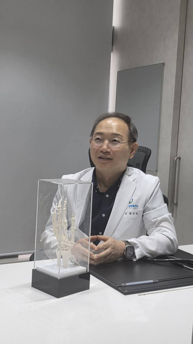 황진순 닥터황성장클리닉 원장이 올바른 성장호르몬제 사용의 중요성에 대해 설명하고 있다. 안경진기자