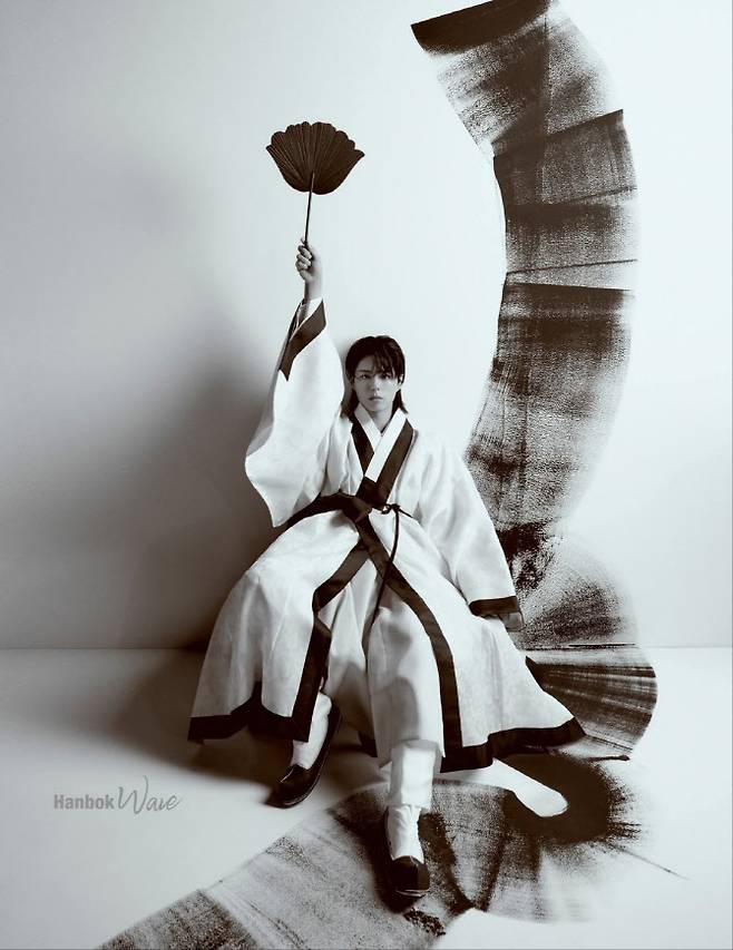 ‘2025 한복웨이브’ 박보검 한복 화보 이미지(사진=문체부 제공).