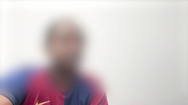 김해공항 최초의 공항 난민 A 씨. 공익법인단체 두루 제공