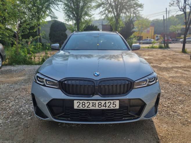 BMW 320i 투어링 M 스포츠. /사진=강주헌 기자
