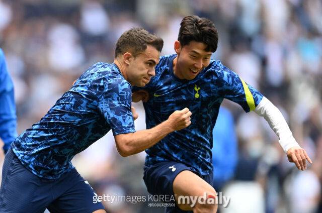 손흥민과 세르히오 레길론/게티이미지코리아