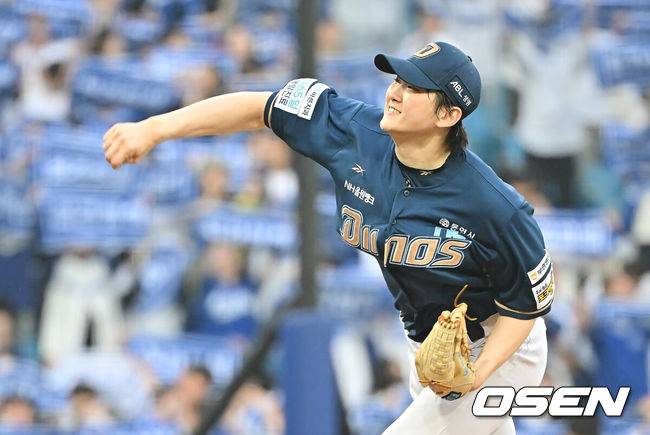 [OSEN=대구, 이석우 기자] 6일 대구 삼성라이온즈파크에서 2025 신한 SOL뱅크 KBO 와일드카드 결정전 삼성 라이온즈와 NC 다이노스의 경기가 열렸다. 홈팀 삼성은 후라도가 방문팀 NC는 구창모가 선발 투수로 출전했다.NC 다이노스 전사민이 역투하고 있다. 2025.10.06 / foto0307@osen.co.kr