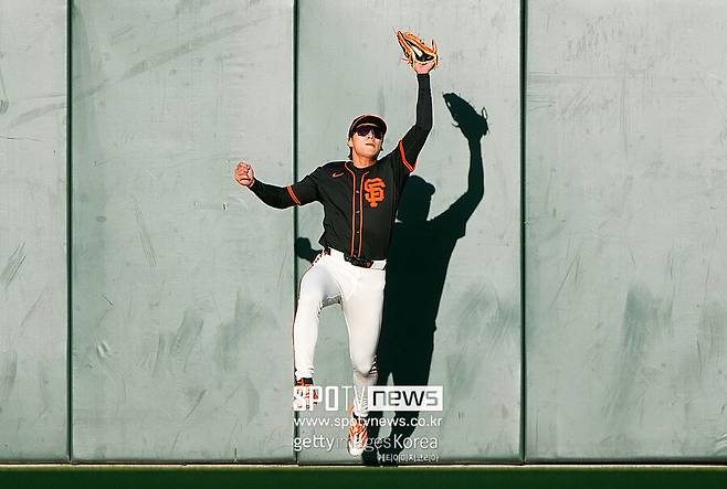 ▲ 이정후는 시즌 중반의 슬럼프가 수비력에도 영향을 미쳤음을 인정했다