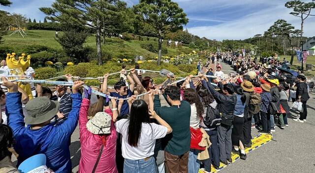 2025 임실N치즈축제가 8일 개막식을 시작으로 12일까지 닷새간 임실 치즈테마파크와 치즈마을, 임실읍 일원에서 열린다. 사진은 지난해 열린 축제 장면.