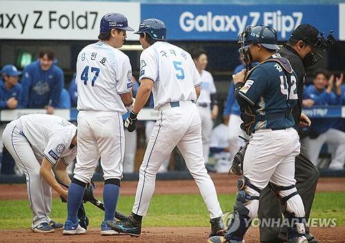 구자욱은 7일 와일드카드 2차전에서 1회전 볼넷을 얻어낸 것 외에 타력감을 전혀 보여주지 못했다. 연합뉴스