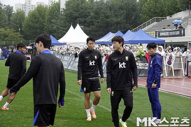 손흥민(사진 왼쪽), 이재성. 사진=이근승 기자