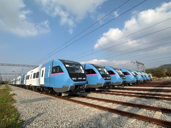 파주 기지창에 세워진 GTX 차량. /경인일보DB