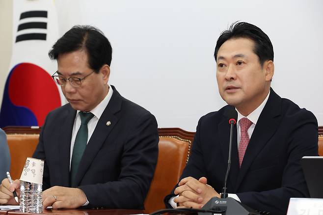 국민의힘 장동혁 대표가 9일 서울 여의도 국회에서 열린 최고위원회의에서 발언하고 있다. /연합뉴스