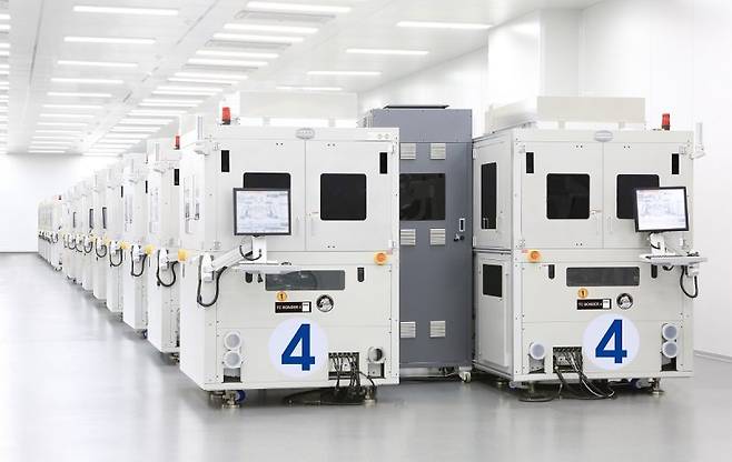 한미반도체 TC본더4 장비 한미반도체 제공