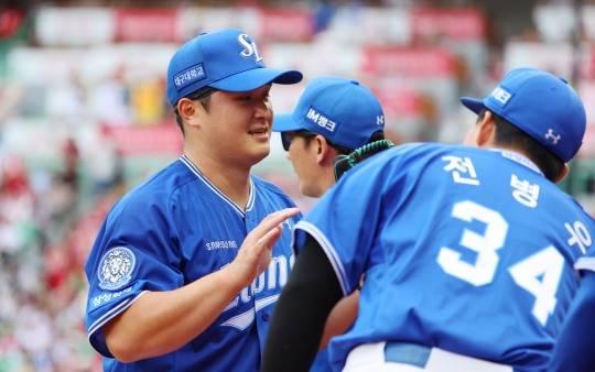 최원태, 잘했어. 사진[연합뉴스]