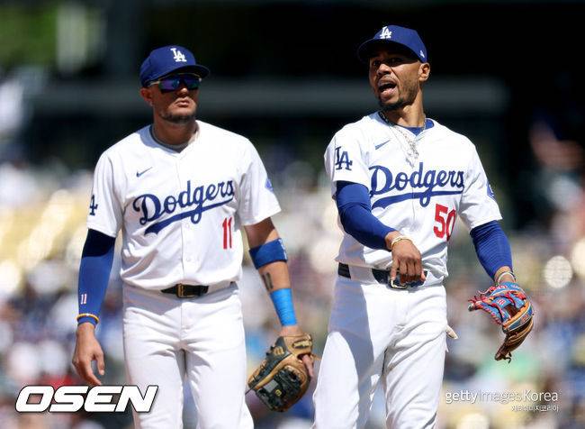 [사진] LA 다저스 미겔 로하스, 무키 베츠. ⓒGettyimages(무단전재 및 재배포 금지)
