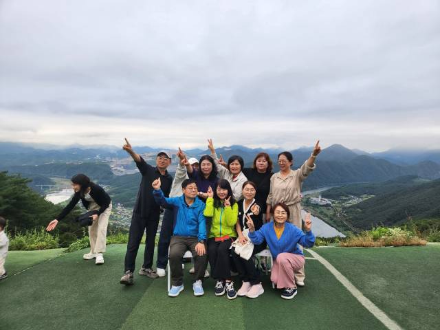 두산 산카페에서 바라다 본 아름다운 단양 전경. 단양=이상복 기자