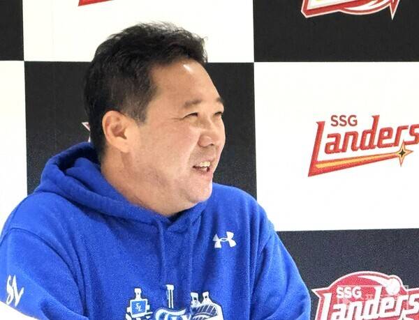 삼성 박진만 감독이 10일 준플레이오프 2차전에 앞서 활짝 웃고 있다. 이날 경기는 우천 취소됐다. (사진=스포츠춘추 박승민 기자)