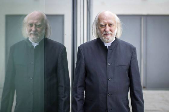 올해 노벨문학상을 받은 헝가리 작가 크러스너호르커이 라슬로. 지난 2021년 오스트리아 유럽 문학상 시상식 때 모습이다. [AFP=연합뉴스]