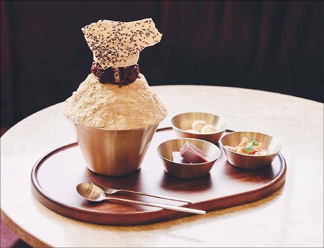 더 플라자 우도 땅콩 팥빙수. (한화호텔앤리조트 제공)